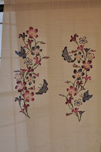 画像をギャラリービューアに読み込む, 紅型太鼓帯「ムラサキカタバミに蝶」(ポイント)